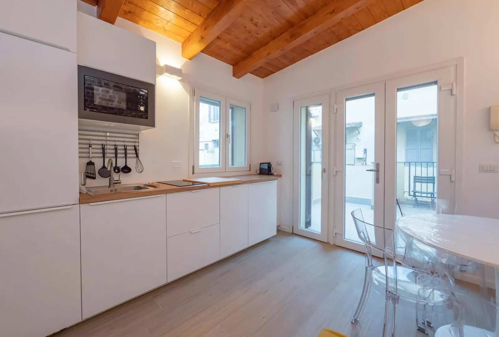 Luxury Apartment - Flumendosa 5 밀라노 0*,  이탈리아