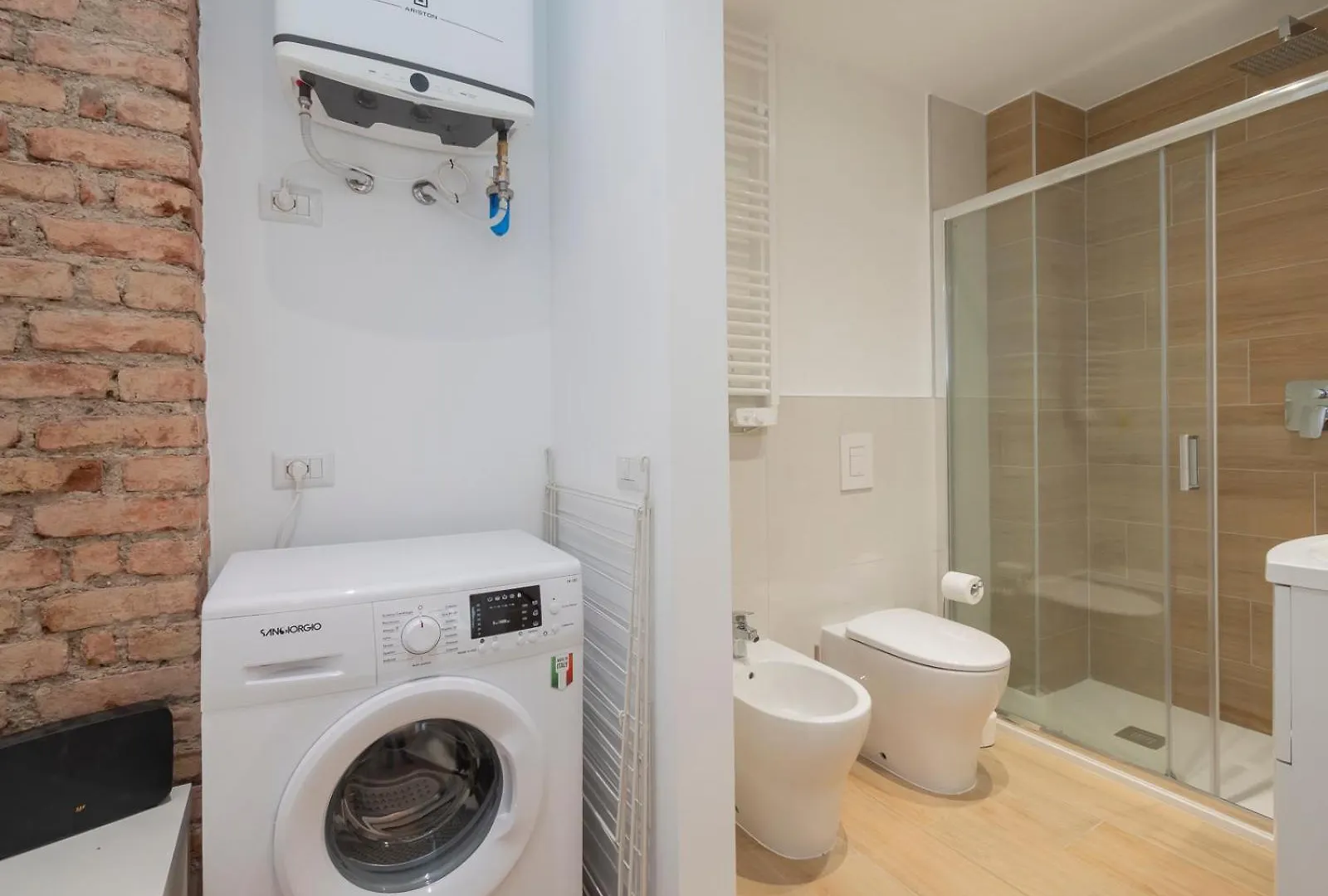 Luxury Apartment - Flumendosa 5 Mediolan