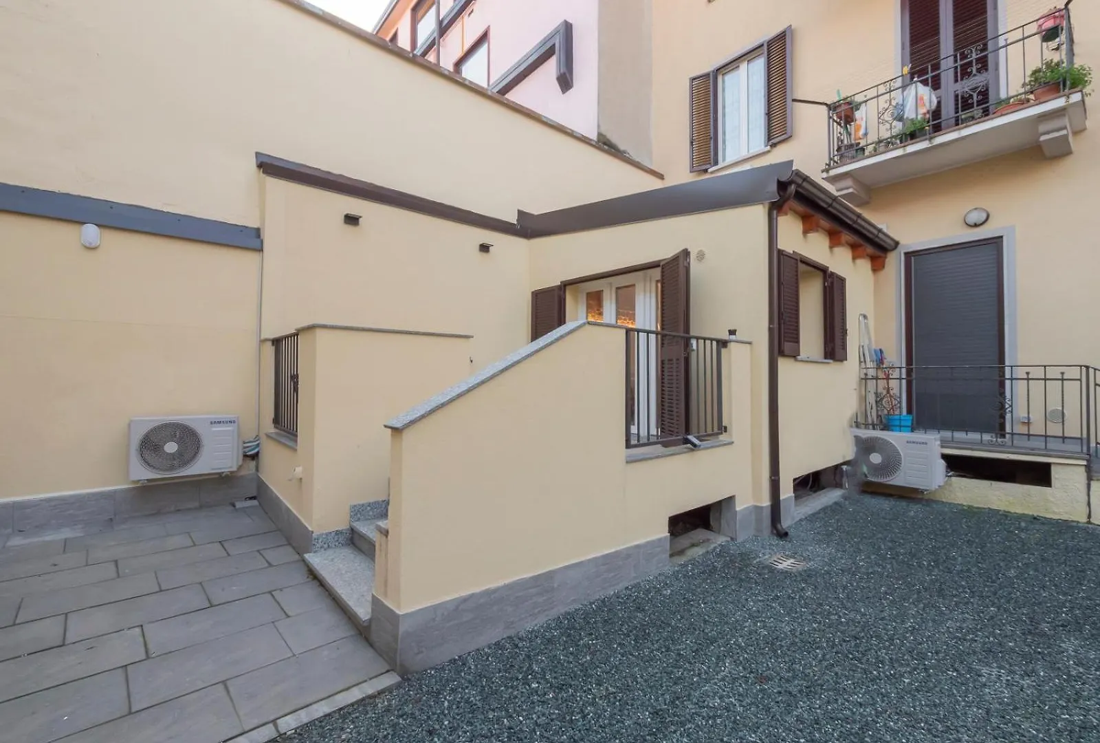 Luxury Apartment - Flumendosa 5 Mediolan
